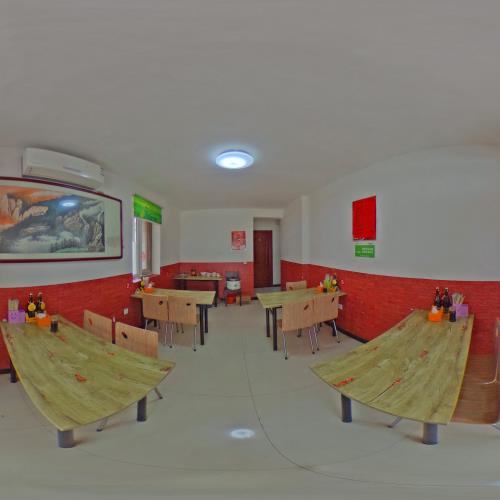亮亮锅贴（咸水沽店）
